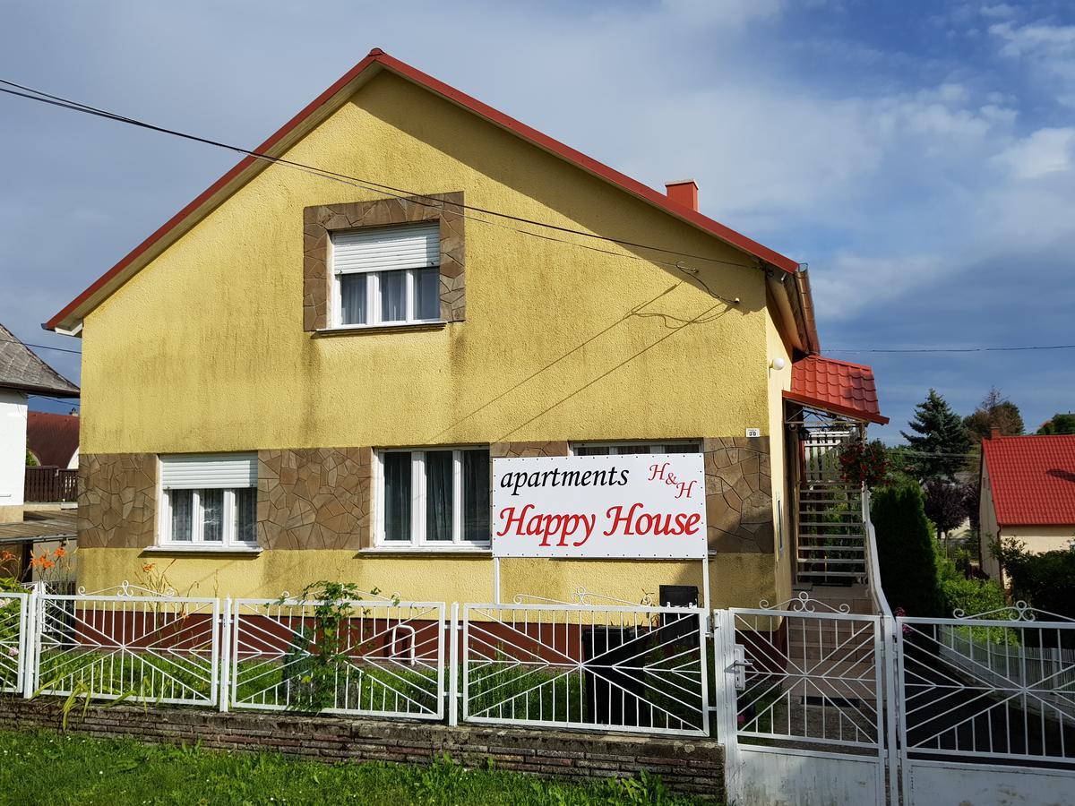 Happy House Lägenhet Zalakaros Exteriör bild